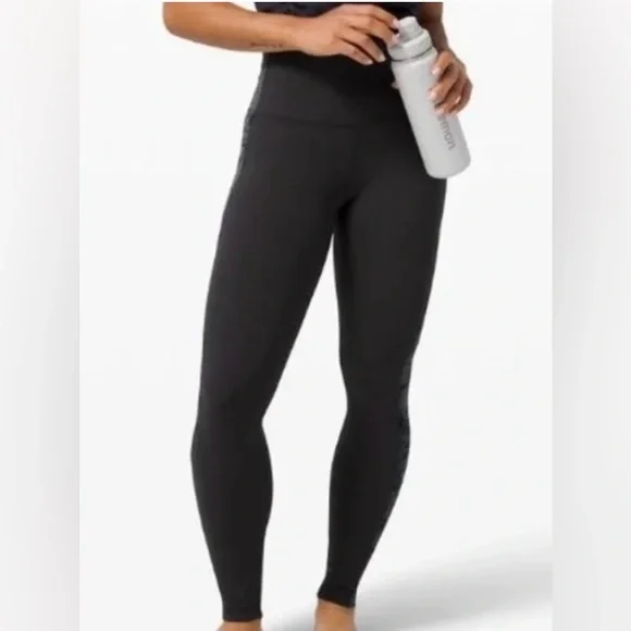 Lululemon Align Super High
Rise Leggings Crushed Velvet black 6 - Picture 5 of 15